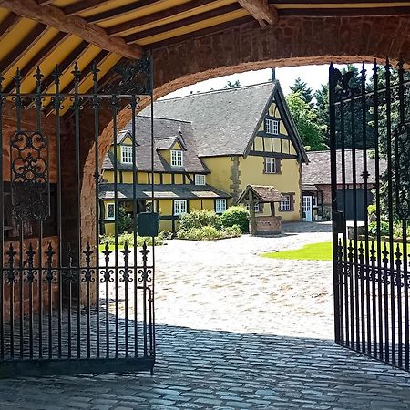 Dovehouse Farm Villa Birmingham Eksteriør billede